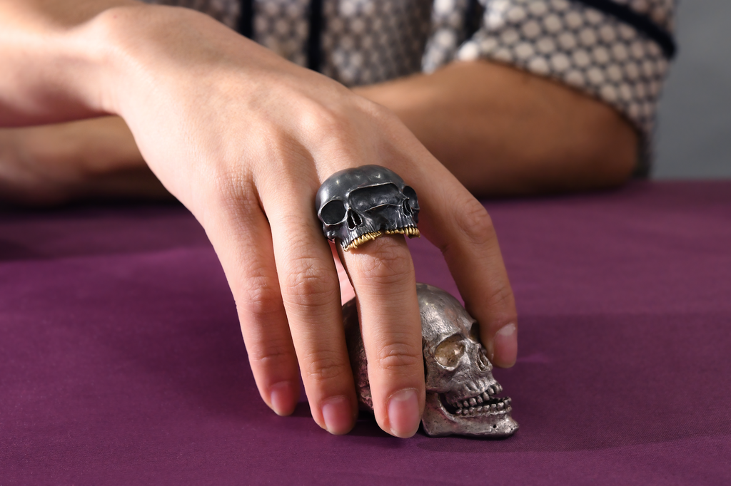 Siamese Skull Ring – Anthony Lent